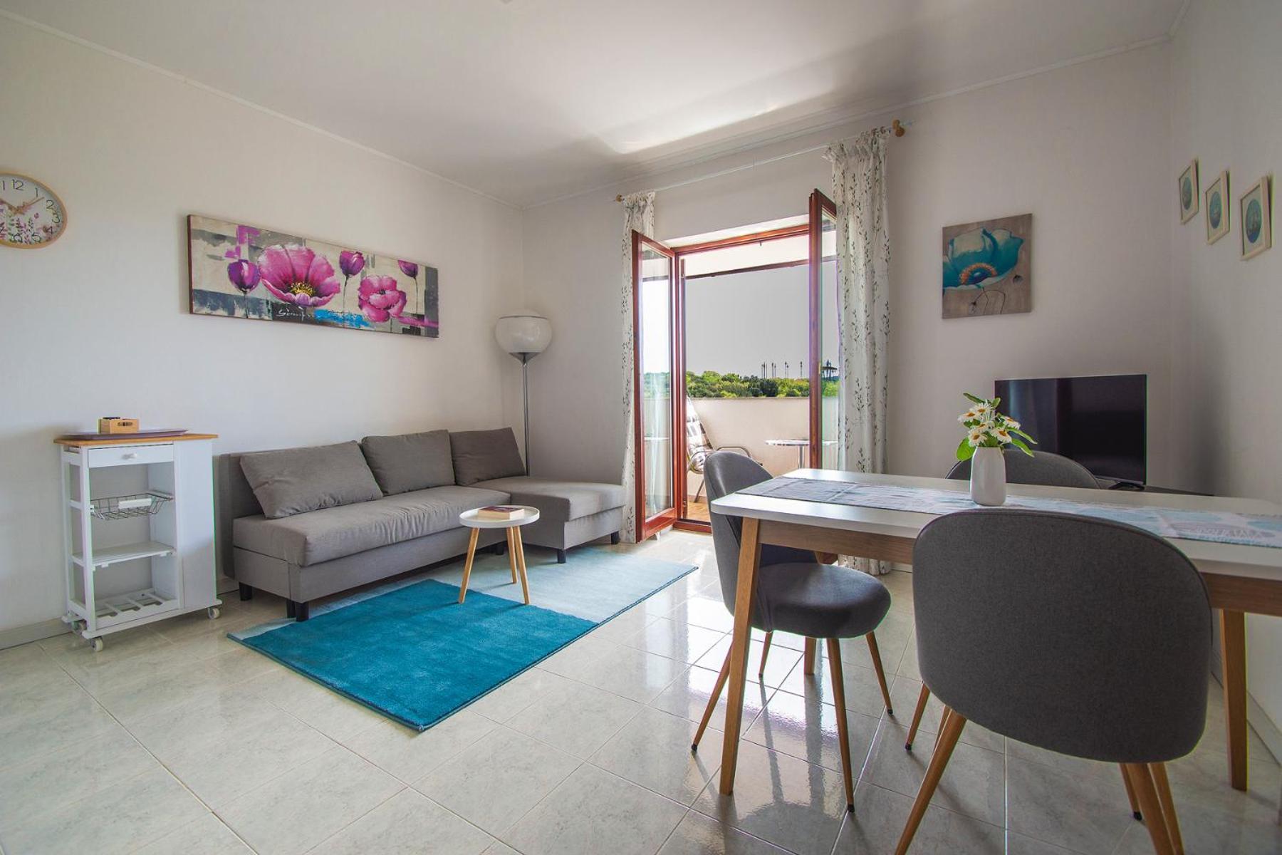 Apartment Iva พูลา ภายนอก รูปภาพ