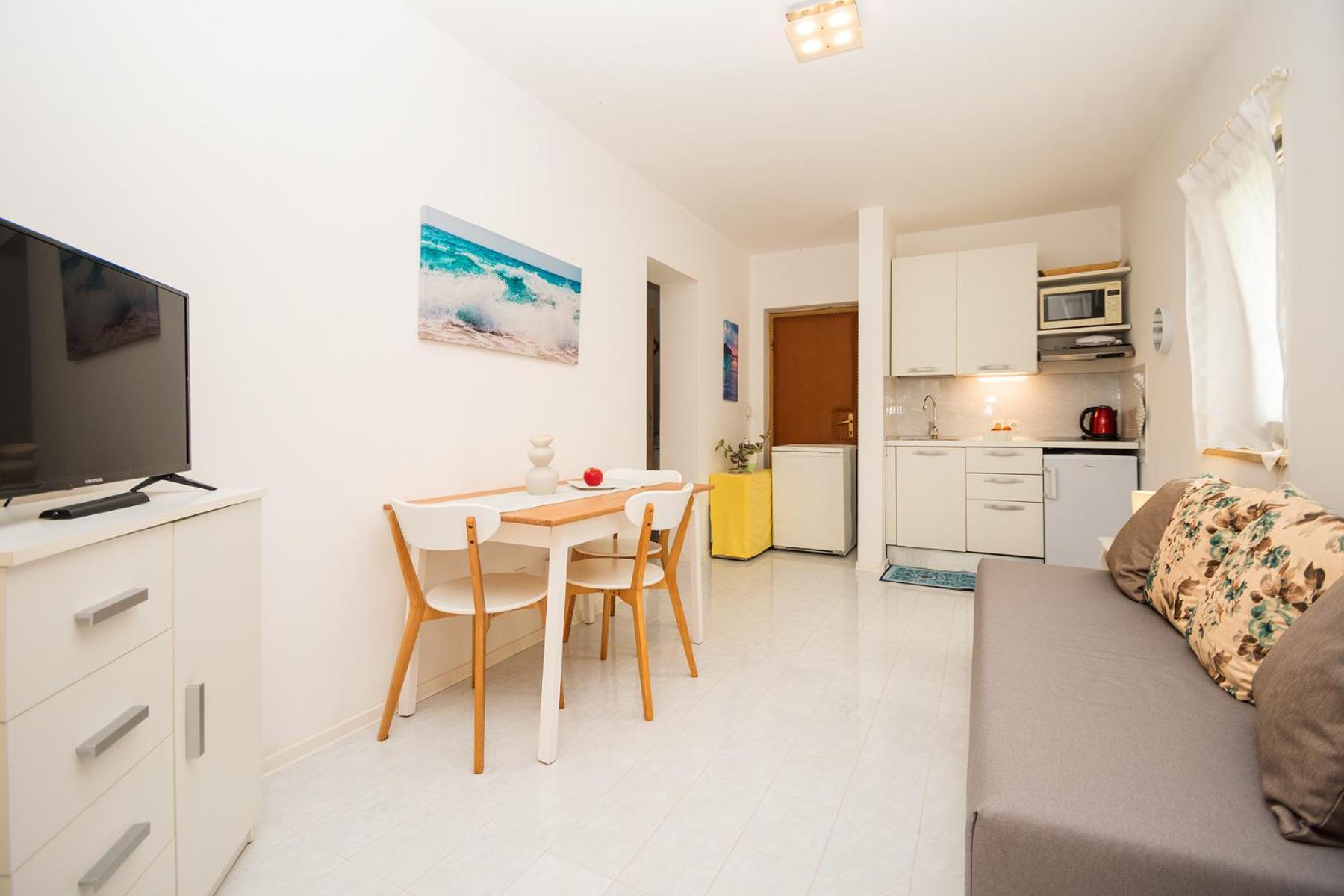 Apartment Iva พูลา ภายนอก รูปภาพ