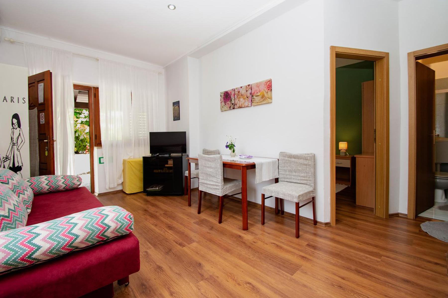 Apartment Iva พูลา ภายนอก รูปภาพ