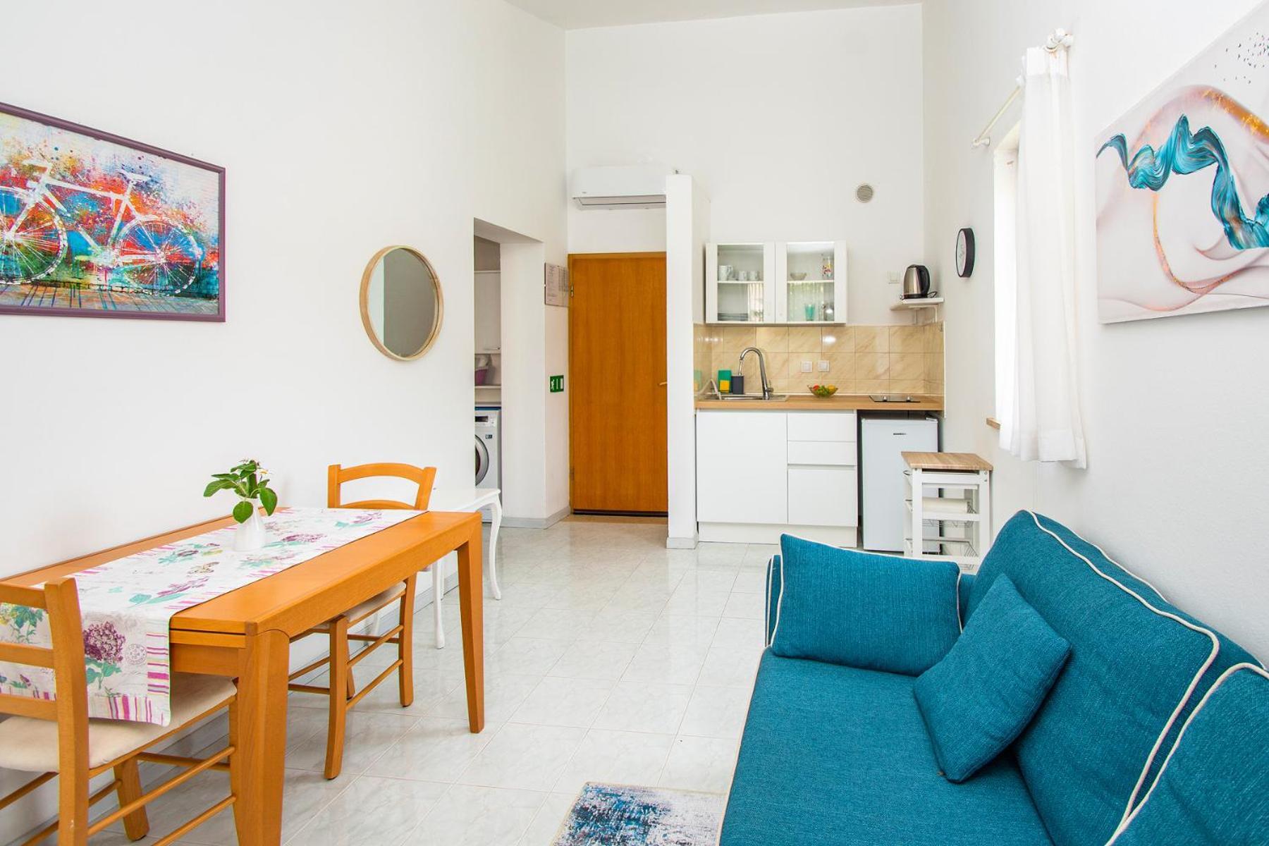 Apartment Iva พูลา ภายนอก รูปภาพ